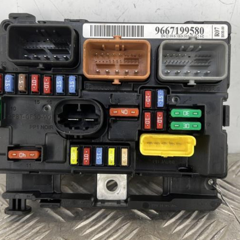 Boitier servitude moteur (BSM) CITROEN C3 2 Boitier servitude moteur (BSM) CITROEN C3 2