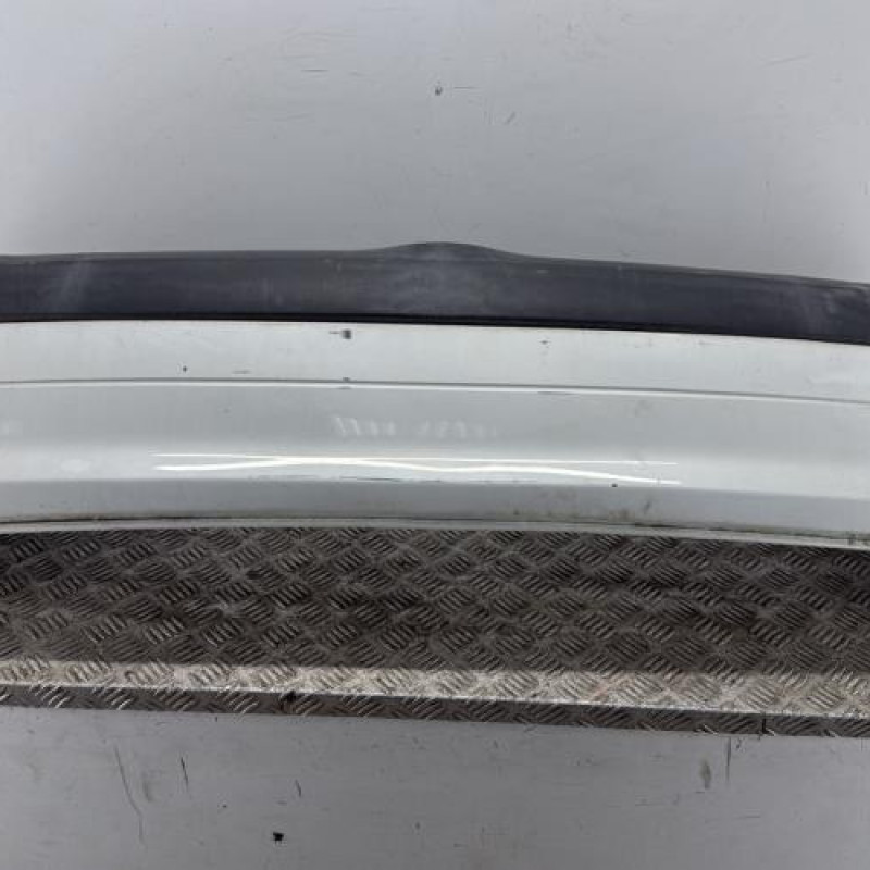 Pare choc arriere RENAULT CLIO 2