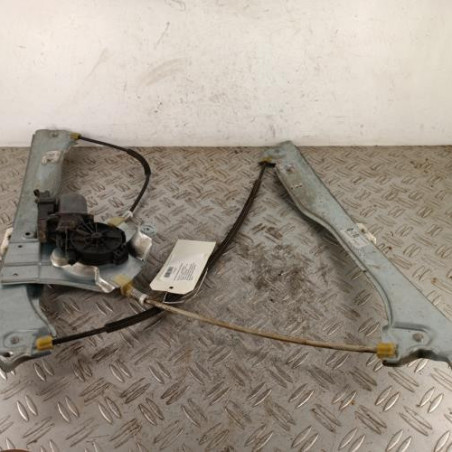 Leve vitre electrique avant gauche RENAULT CLIO 3 Photo n°1
