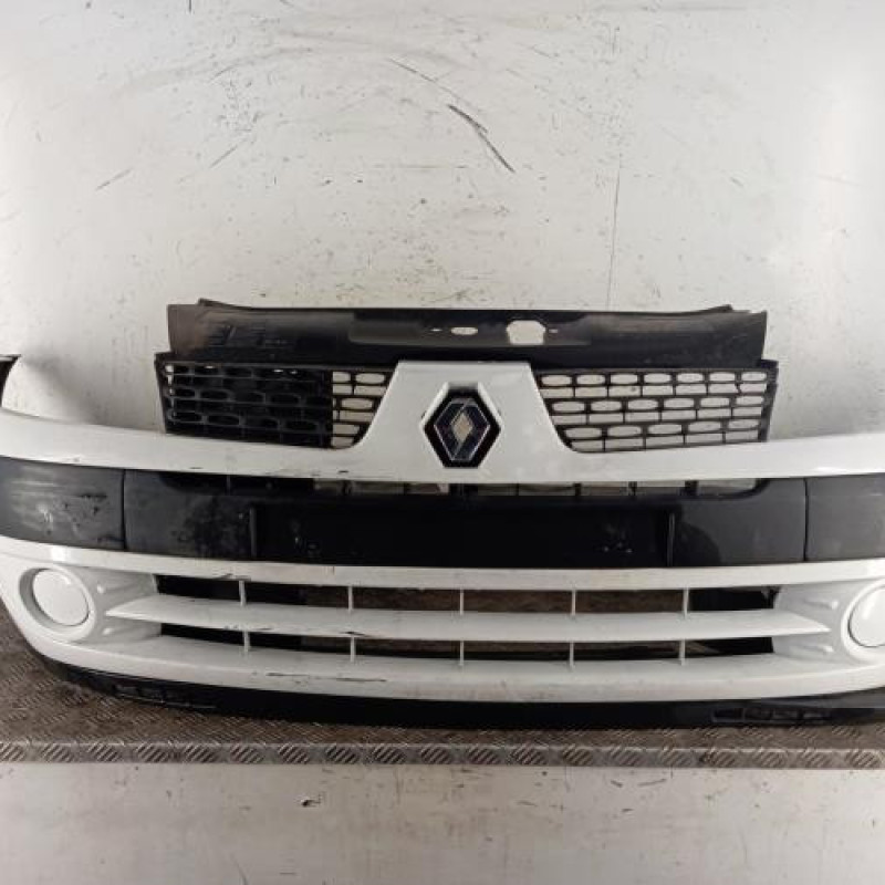 Pare choc avant RENAULT CLIO 2
