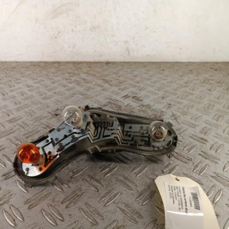 Platine feu arriere droit PEUGEOT 3008 1