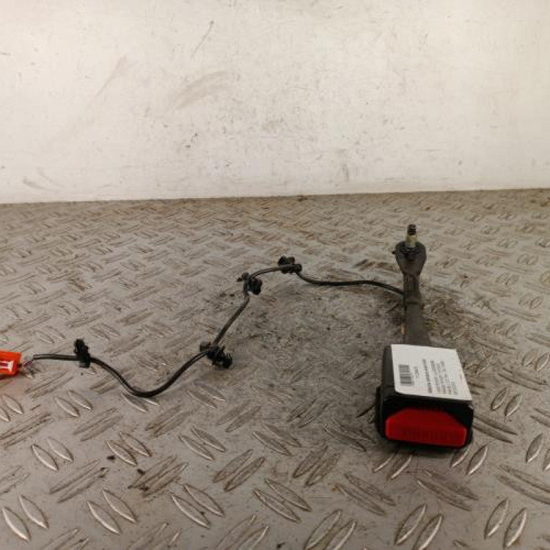 Attache ceinture avant droit LAND ROVER RANGE ROVER 1 EVOQUE