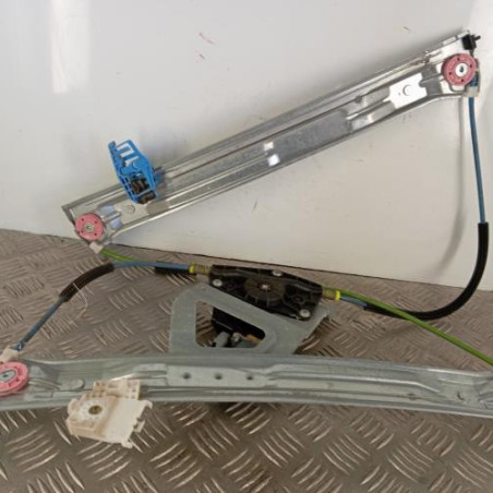 Leve vitre electrique avant droit PEUGEOT 208 1 Photo n°1