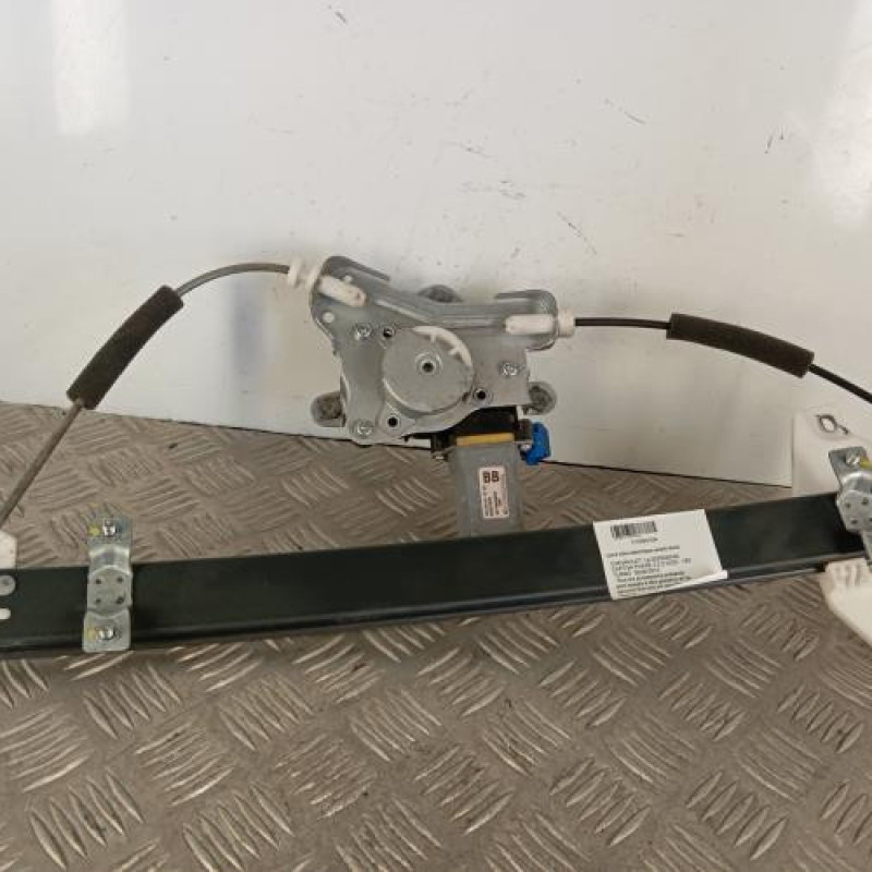 Leve vitre electrique avant droit CHEVROLET CAPTIVA