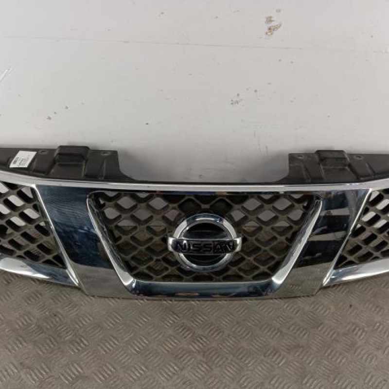 Calandre NISSAN NAVARA 1