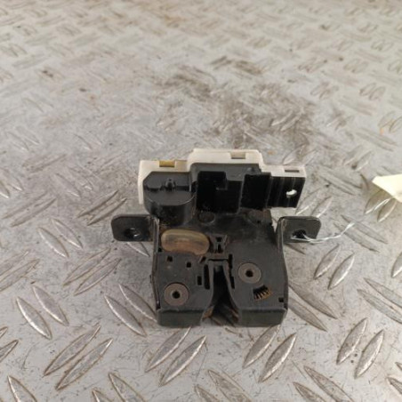 Serrure de hayon RENAULT CLIO 3