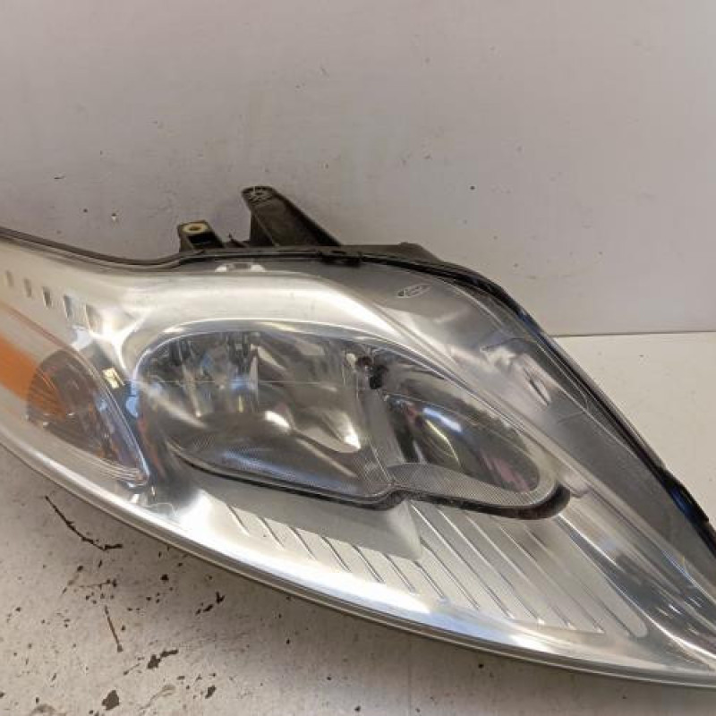 Optique avant principal droit (feux)(phare) FORD MONDEO 3