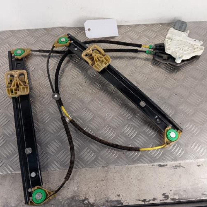Leve vitre electrique avant droit AUDI A1 1
