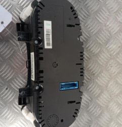 Compteur AUDI A1 1