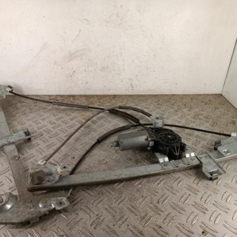 Leve vitre electrique avant gauche PEUGEOT PARTNER 1