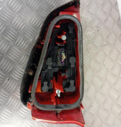 Feu arriere principal droit (feux) PEUGEOT 106