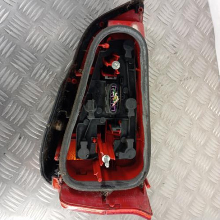 Feu arriere principal droit (feux) PEUGEOT 106