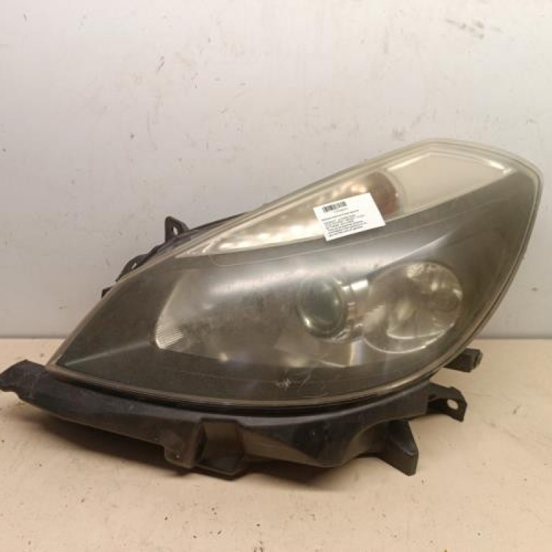Optique avant principal gauche (feux)(phare) RENAULT CLIO 3