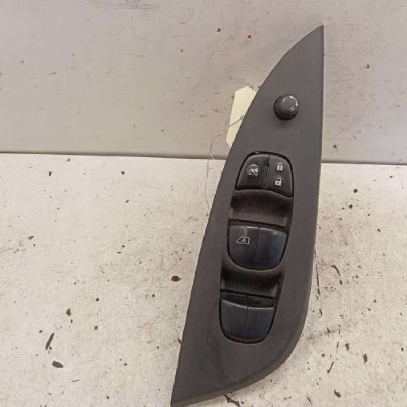 Interrupteur de leve vitre avant gauche NISSAN PULSAR