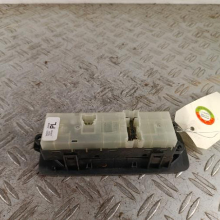 Interrupteur de leve vitre avant gauche NISSAN QASHQAI 1