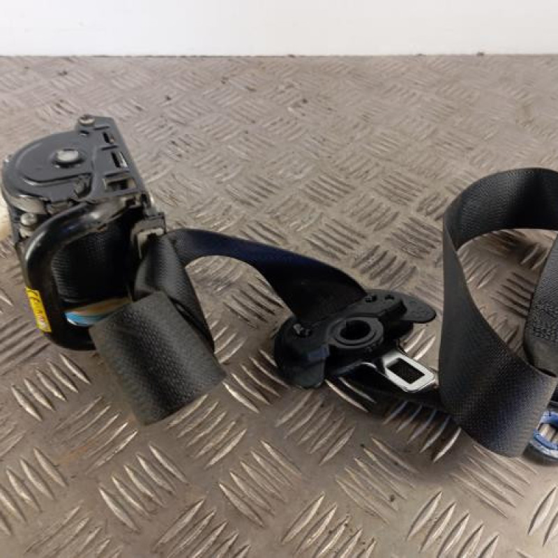 Ceinture avant droit TOYOTA YARIS 3