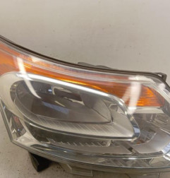 Optique avant principal droit (feux)(phare) CITROEN C3 PICASSO Photo n°1