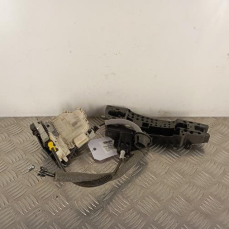 Serrure avant droit AUDI A1 1