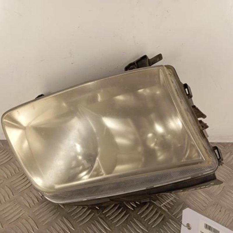 Optique avant principal droit (feux)(phare) VOLKSWAGEN POLO 3