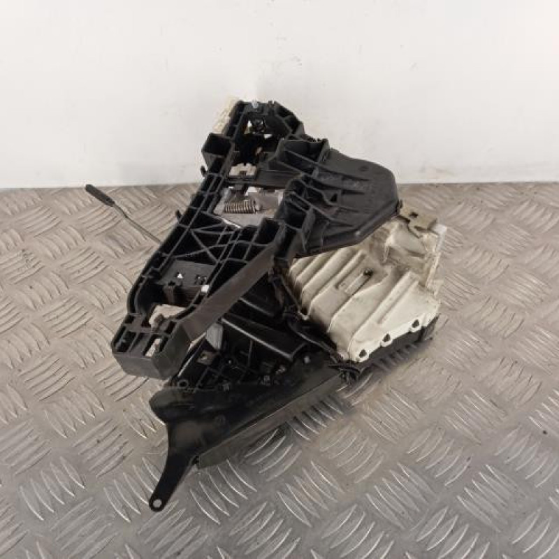 Serrure avant gauche MERCEDES CLASSE A 169