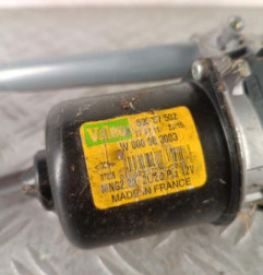 Moteur essuie glace avant RENAULT CLIO 3
