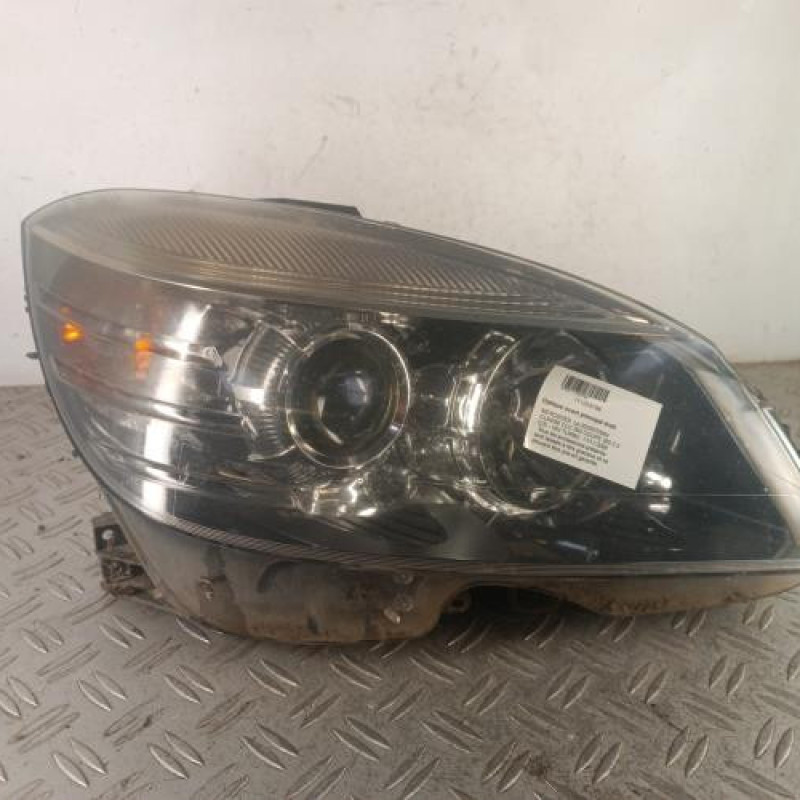 Optique avant principal droit (feux)(phare) MERCEDES CLASSE CLC 203