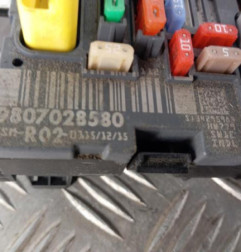 Boitier servitude moteur (BSM) PEUGEOT 5008 1