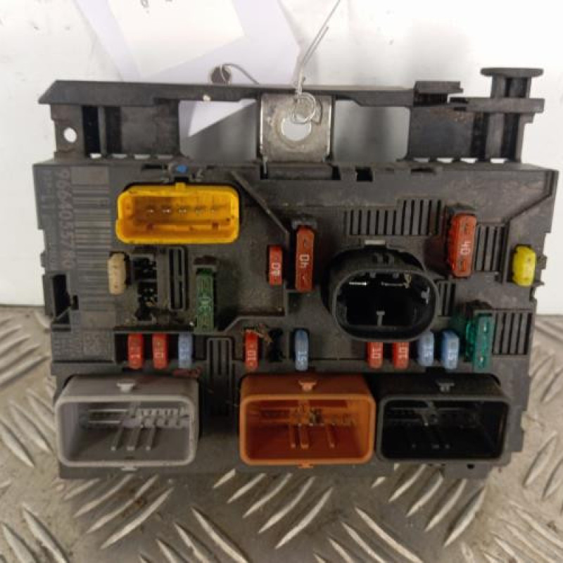 Boitier servitude moteur (BSM) PEUGEOT 307
