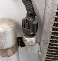 Radiateur clim NISSAN PULSAR Photo n°3