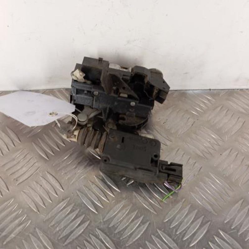 Serrure avant gauche RENAULT TWINGO 1
