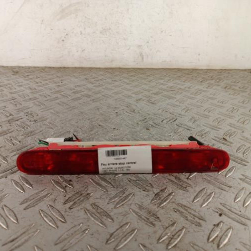 Feu arriere stop central HYUNDAI I 20 1