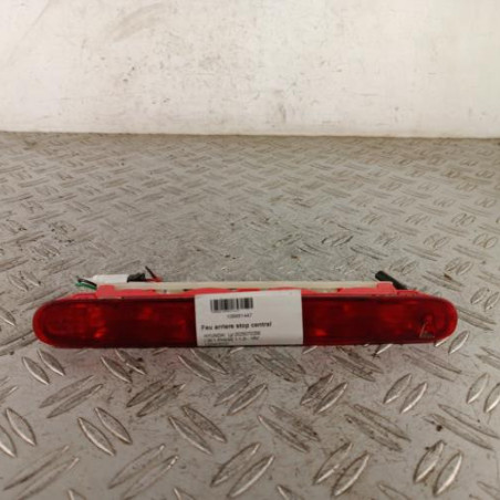 Feu arriere stop central HYUNDAI I 20 1 Photo n°1
