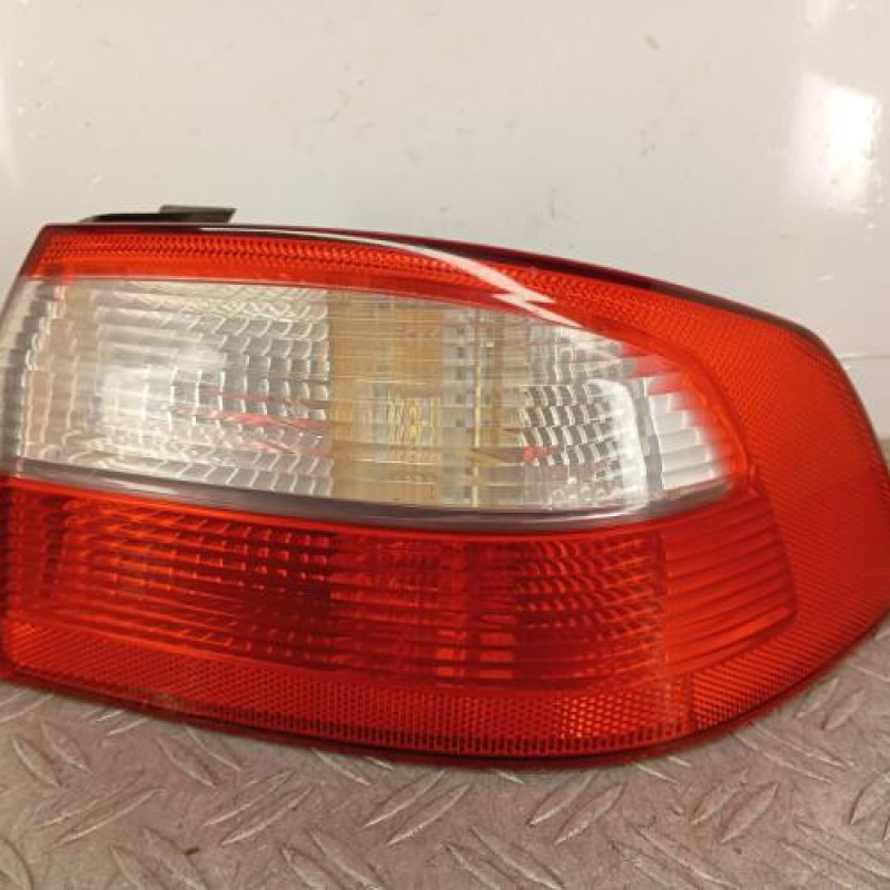Feu arriere principal droit (feux) RENAULT LAGUNA 2