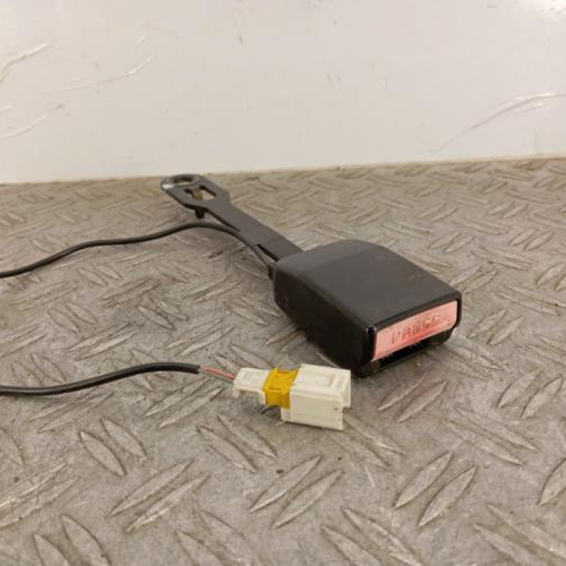 Attache ceinture avant gauche PEUGEOT 307
