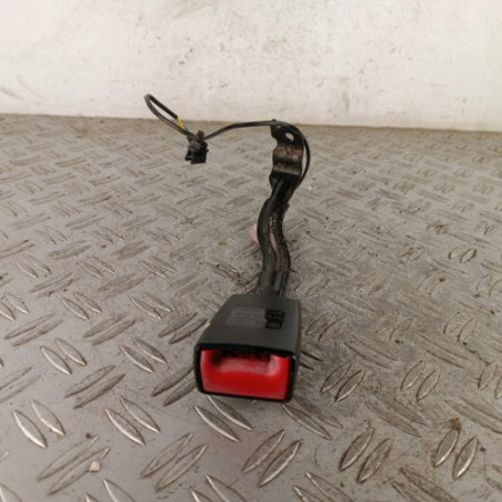 Attache ceinture avant gauche VOLKSWAGEN GOLF 6