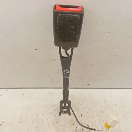 Attache ceinture avant droit PEUGEOT 5008 1