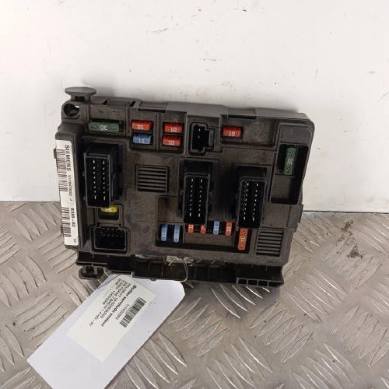 Boitier servitude moteur (BSM) PEUGEOT 206 Boitier servitude moteur (BSM) PEUGEOT 206