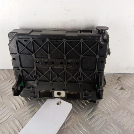 Boitier servitude moteur (BSM) PEUGEOT 206