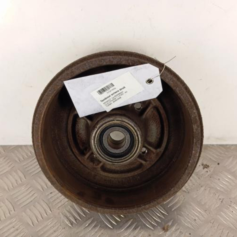 Tambour arriere droit RENAULT CLIO 3 Tambour arriere droit RENAULT CLIO 3