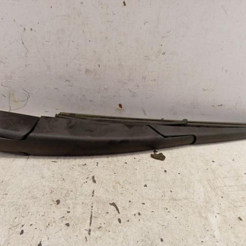 Bras essuie glace arriere RENAULT MEGANE 4 Bras essuie glace arriere RENAULT MEGANE 4