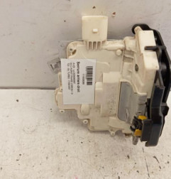 Serrure arriere droit AUDI A4 2