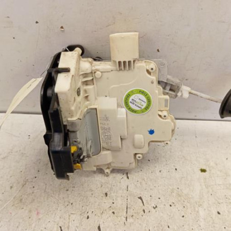 Serrure arriere gauche AUDI A4 2