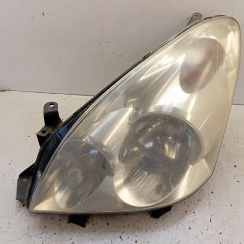 Optique avant principal gauche (feux)(phare) TOYOTA COROLLA VERSO 2