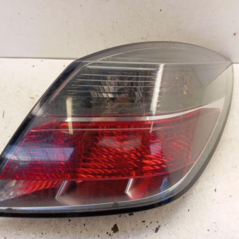 Feu arriere principal droit (feux) OPEL ASTRA H