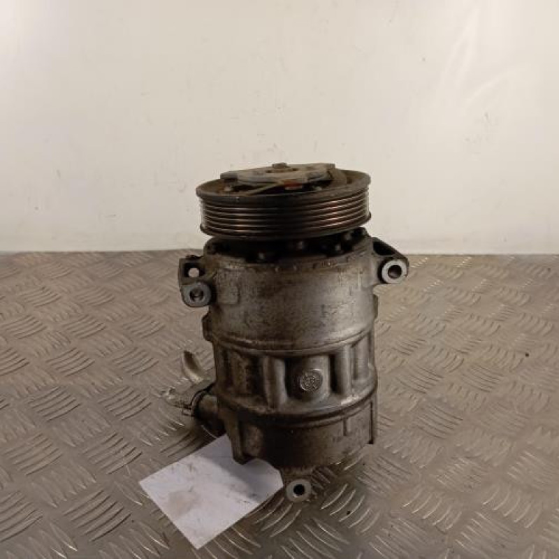 Compresseur clim OPEL INSIGNIA 1