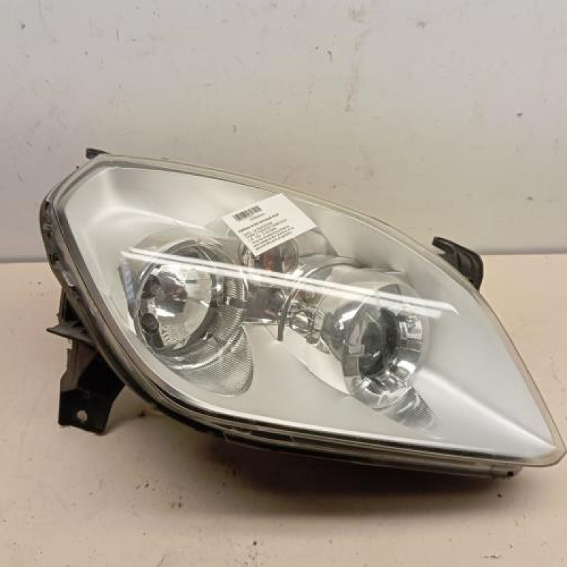 Optique avant principal droit (feux)(phare) OPEL TIGRA 2