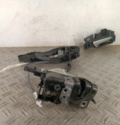 Serrure avant droit PEUGEOT 2008 2