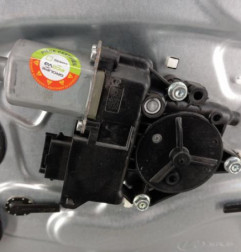Leve vitre electrique avant droit HYUNDAI I 30 1 Photo n°3