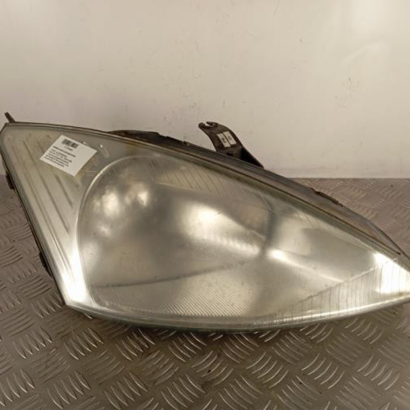 Optique avant principal droit (feux)(phare) FORD FOCUS 1