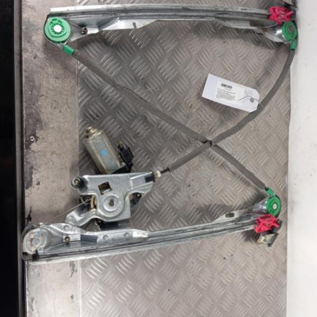 Leve vitre electrique avant droit FORD FOCUS 1 Photo n°1